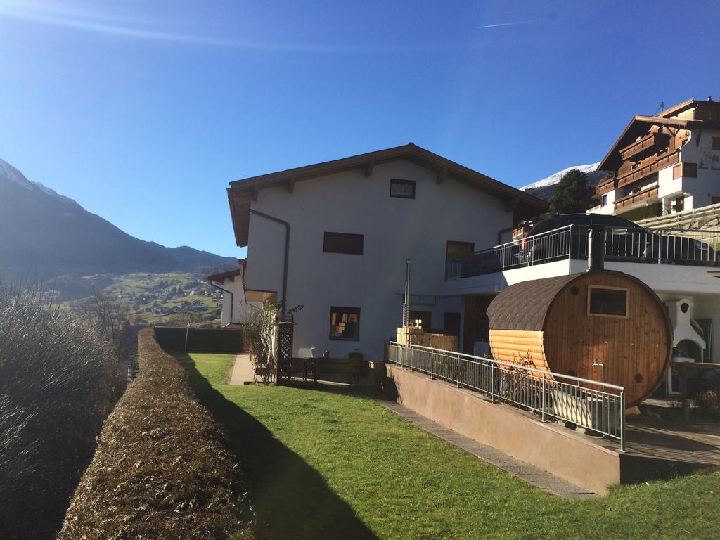 Haus Alpenhahn Apartment Wenns Exterior photo